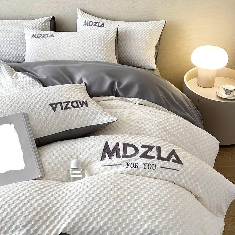 Silky Soft Washed Sea Island Cotton Four-piece Bedding Set with High-end Embroidery Quilt Cover for All Seasons: Includes One Quilt Cover, One Bed Sheet, And Two Pillowcases, Without A Quilt Core