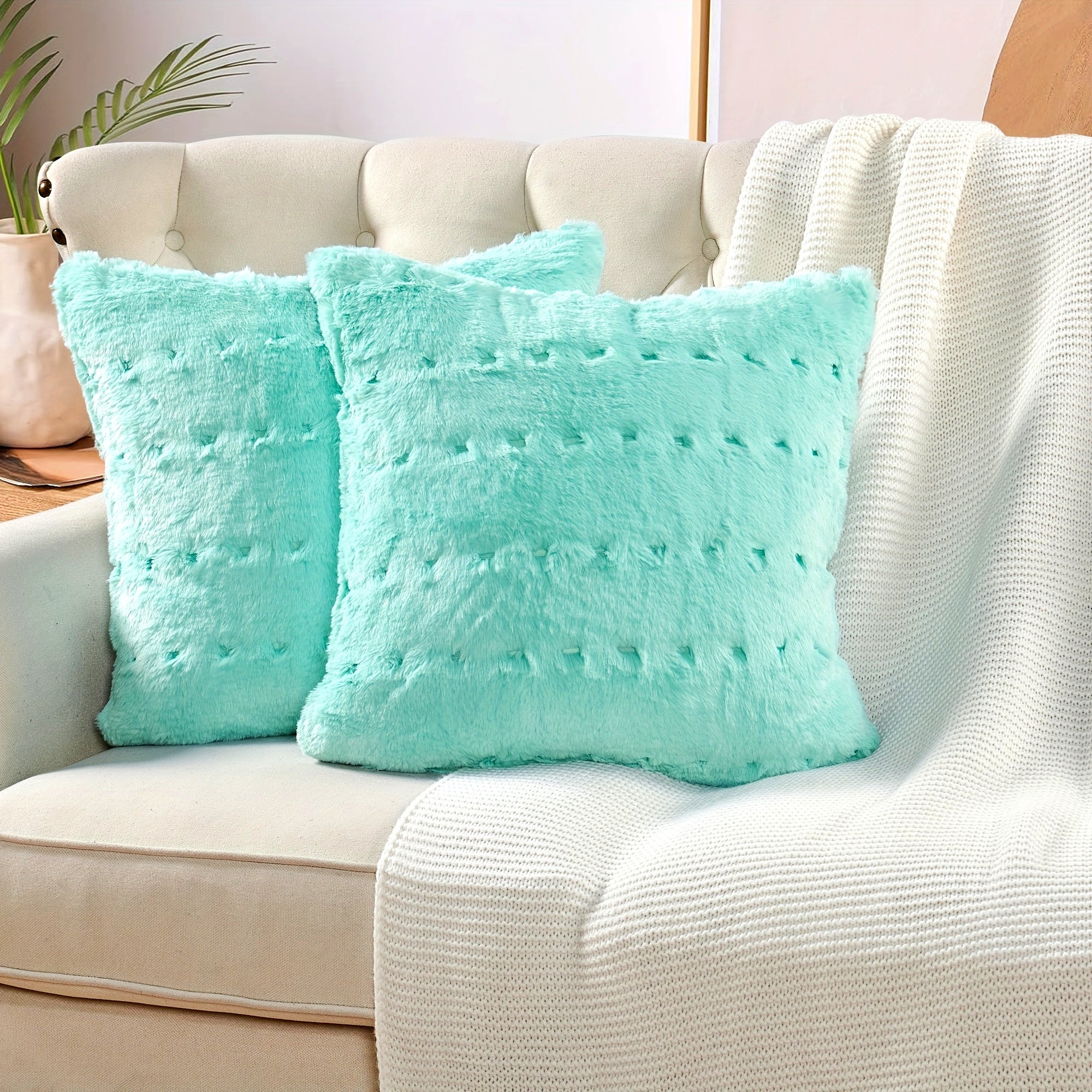 2pcs Stitching Jacquard Plush Fuzzy Faux Fur Throw Pillow Covers Set with Velvet Backing (NO INSERT) with Velvet Backing, Soft Decorative Square Cushion Cover Case for Couch Bed Chair Sofa