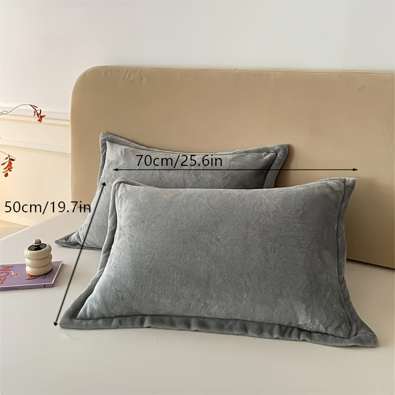 Hand-Washable Non-Woven Fabric Pillowcase Set of 2 - Soft Velvety Texture with Zip Closure - Ideal for Home Decor