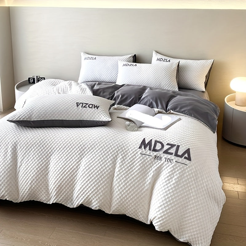 Silky Soft Washed Sea Island Cotton Four-piece Bedding Set with High-end Embroidery Quilt Cover for All Seasons: Includes One Quilt Cover, One Bed Sheet, And Two Pillowcases, Without A Quilt Core