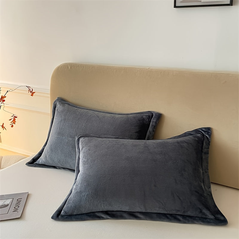 Hand-Washable Non-Woven Fabric Pillowcase Set of 2 - Soft Velvety Texture with Zip Closure - Ideal for Home Decor